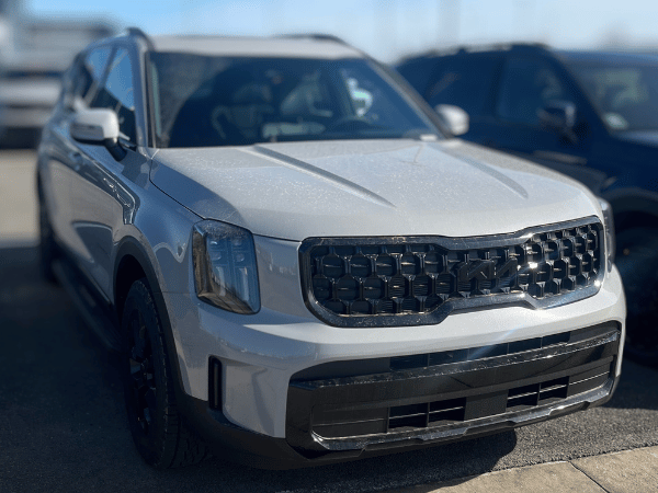 Three-Row Telluride in Conway, AR