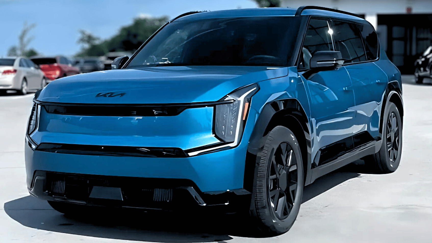 Front View Photo of a Blue Kia EV9 in Conway, AR.