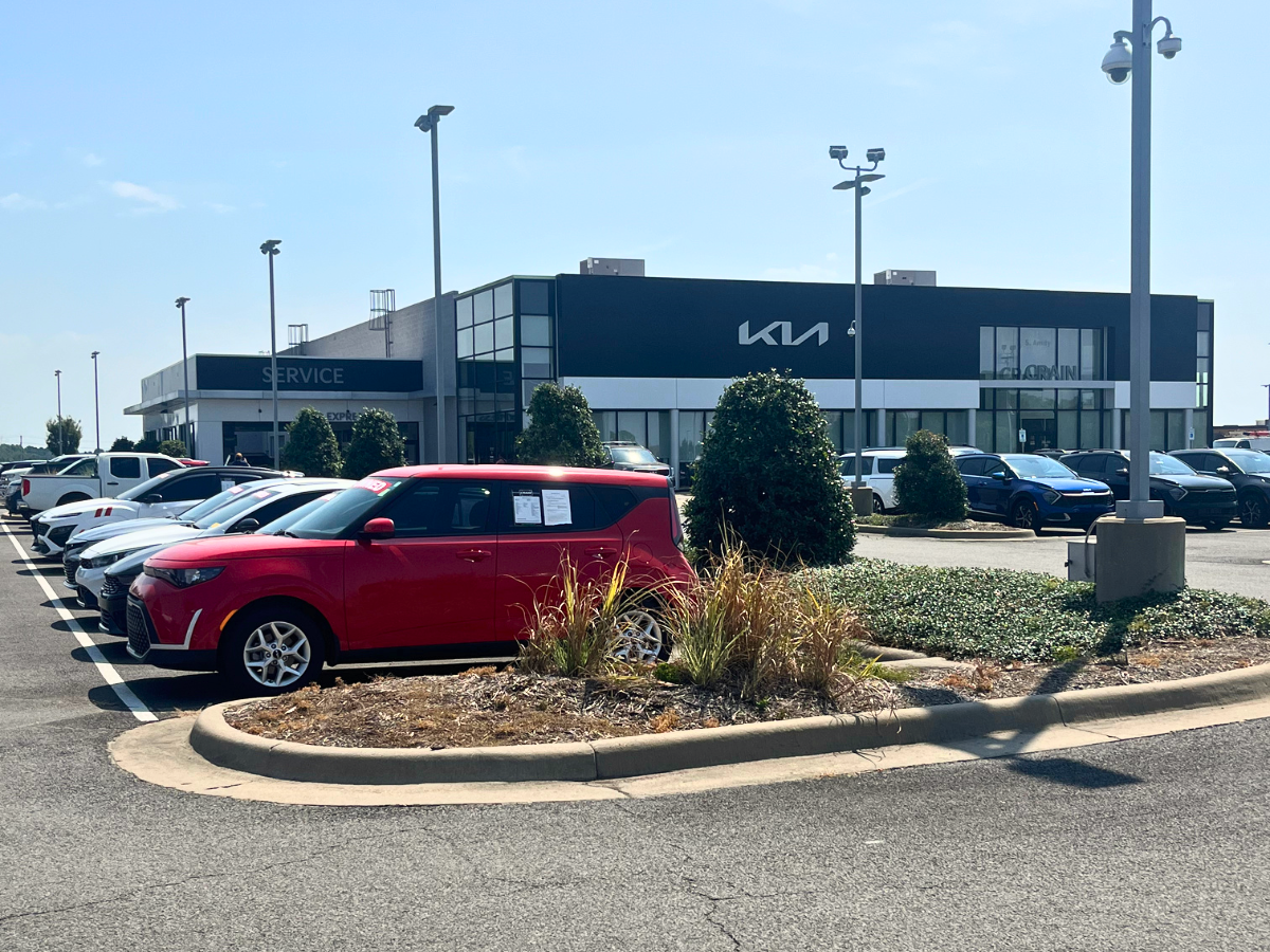 Crain Kia of Conway Building