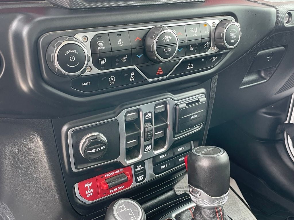 2021 Jeep Gladiator Rubicon - OVERLAND WINDSHIELD GUARD / TOW PKG