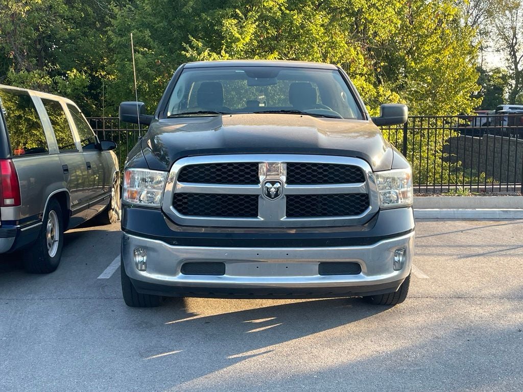 2019 RAM 1500 Classic Tradesman - IT'S GOT A HEMI!!! / 1-OWNER