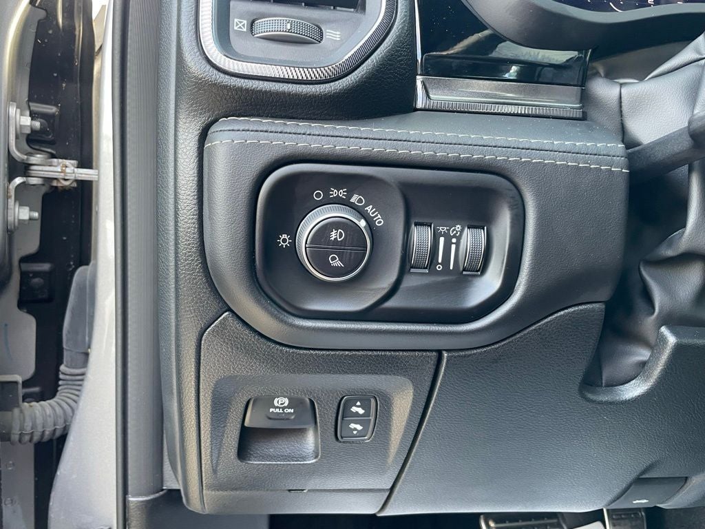 2025 RAM 1500 RHO - PANORAMIC SUNROOF / HEAD UP DISPLAY