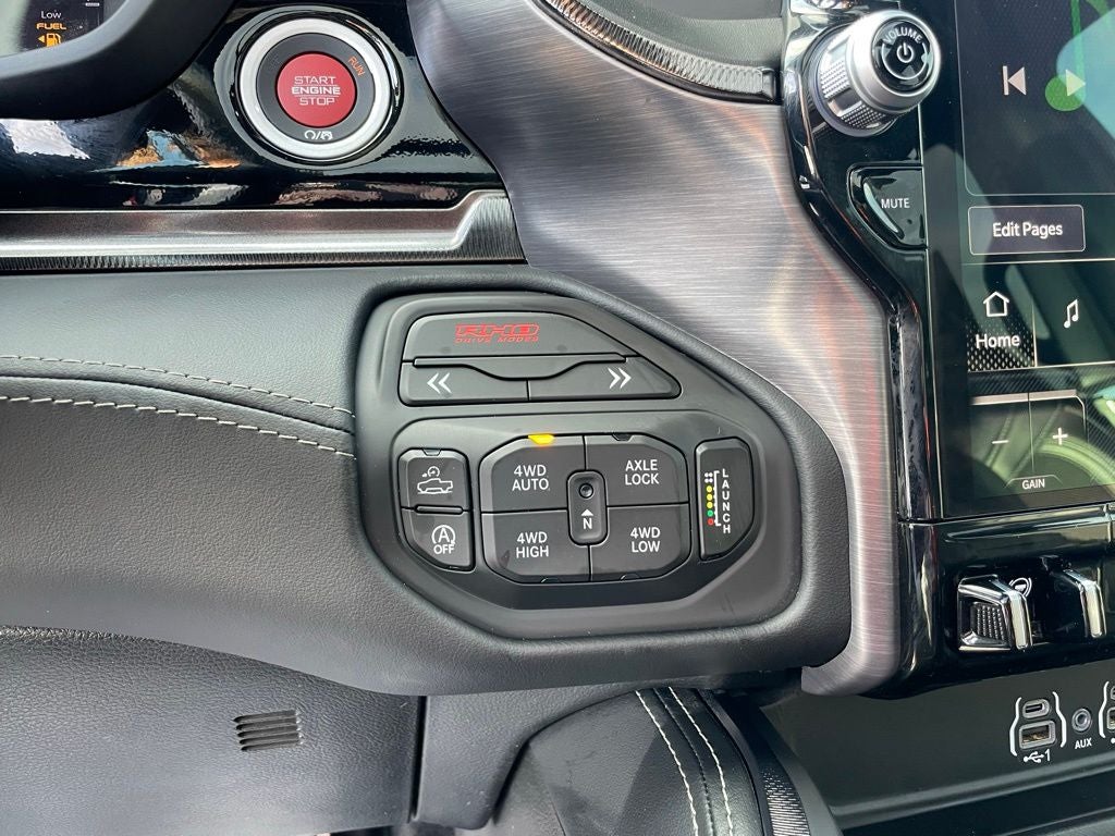 2025 RAM 1500 RHO - PANORAMIC SUNROOF / HEAD UP DISPLAY