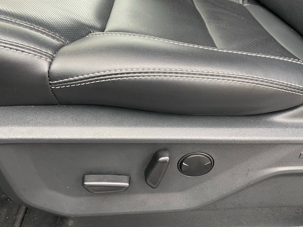 2025 Ford Expedition Max Platinum - BLUECRUISE EQUIPPED / AMBIENT LIGHTING