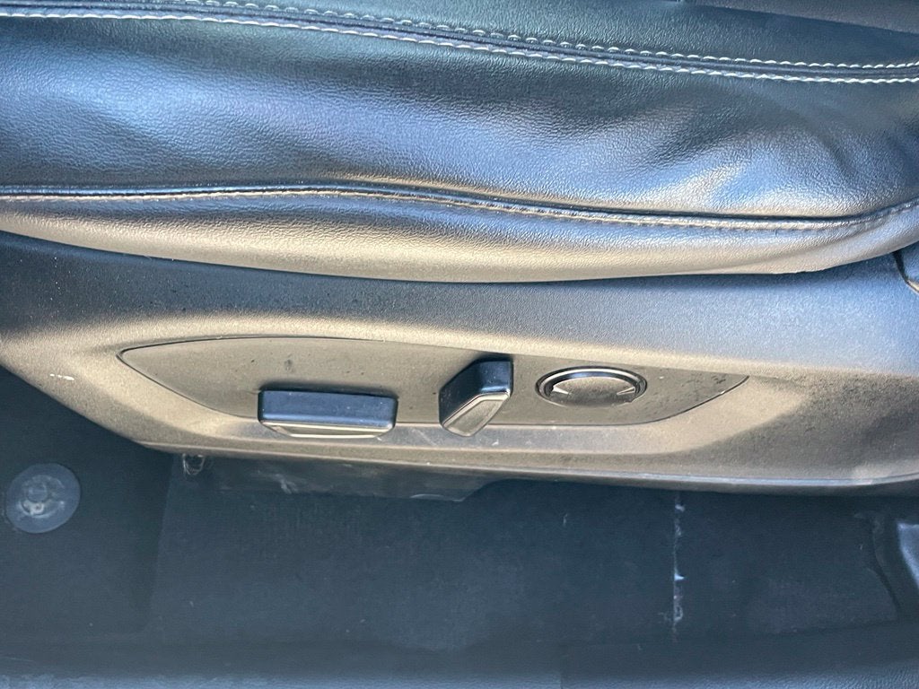 2022 Ford Explorer XLT - POWER LIFTGATE / TOW PKG