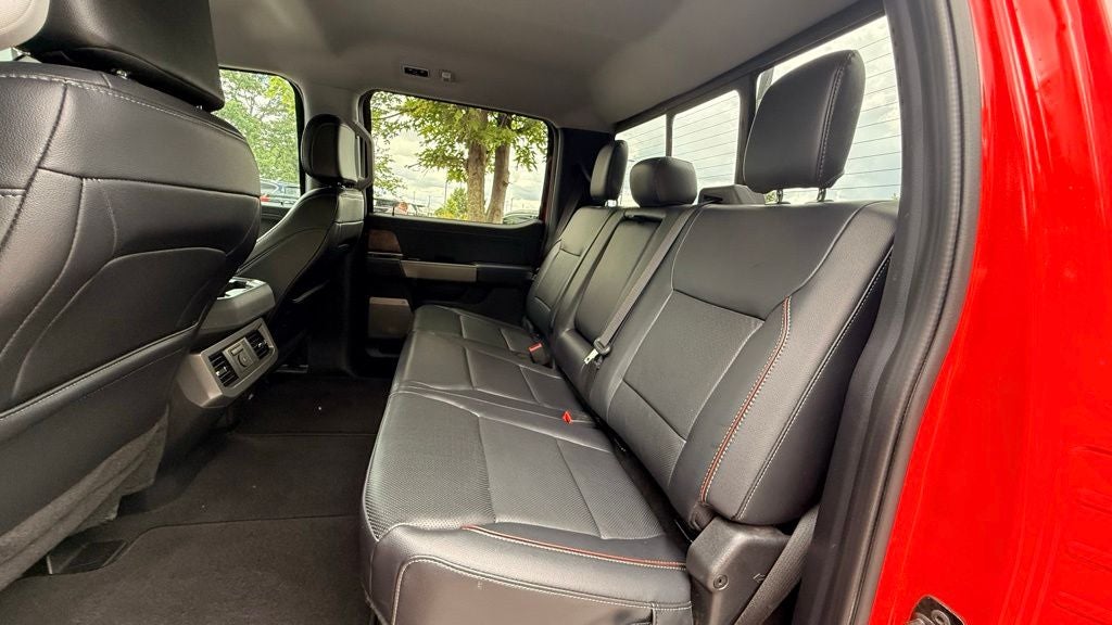 2024 Ford F-250SD Lariat - BLACK APPEARANCE PKG / 6.7 POWERSTROKE