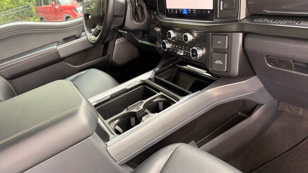 2024 Ford F-250SD Lariat - BLACK APPEARANCE PKG / 6.7 POWERSTROKE