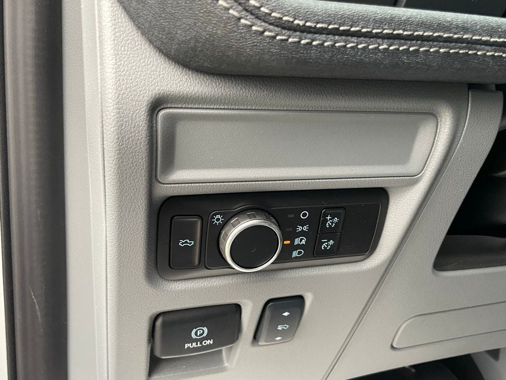 2025 Ford F-150 Lightning Flash - BLUECRUISE / PRO POWER ONBOARD