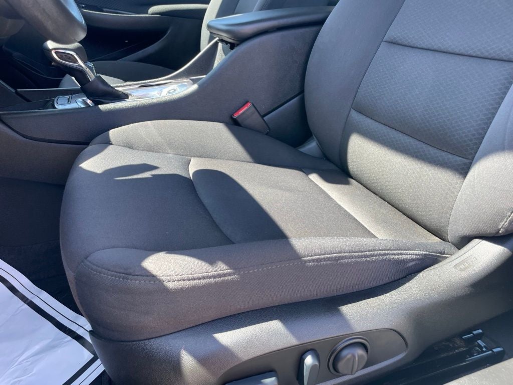 2023 Chevrolet Malibu LS 1FL - APPLE CARPLAY / KEYLESS START