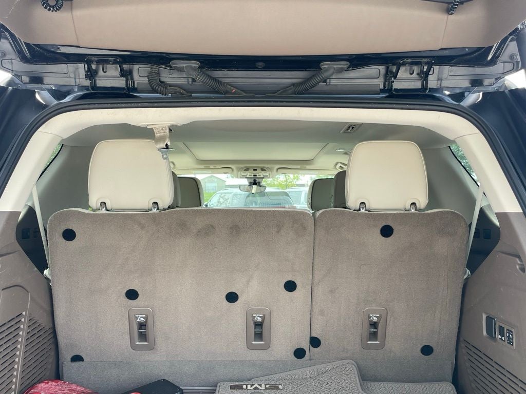 2021 GMC Yukon Denali - ONE OWNER / PANORAMIC SUNROOF