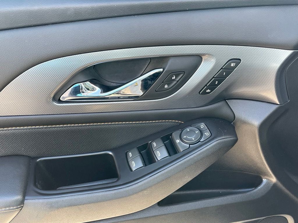 2018 Chevrolet Traverse Premier - SKYSCAPE POWER SUNROOF / VENTILATED SEATS