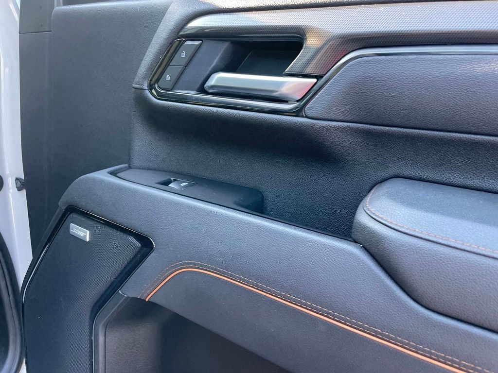 2026 GMC Sierra 2500HD AT4 - POWER SUNROOF / POWER ASSIST STEPS