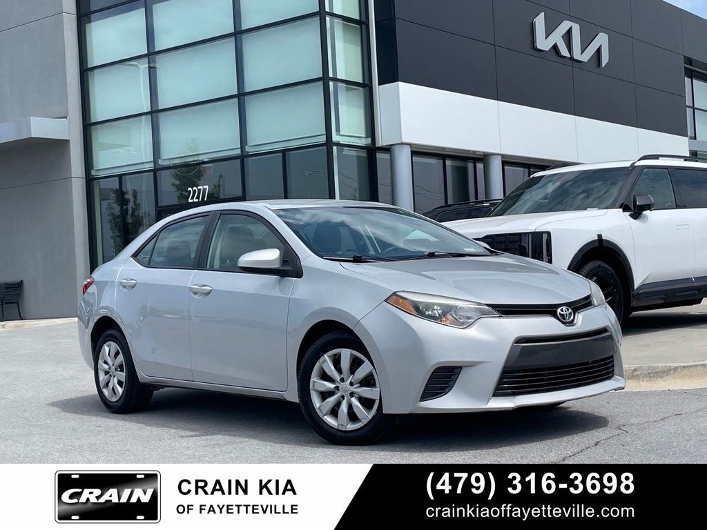 2016 Toyota Corolla LE - 38 MPG / KEYLESS ENTRY