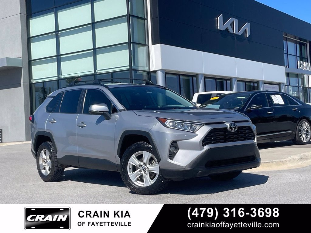 2021 Toyota RAV4 XLE - APPLE CARPLAY / AWD
