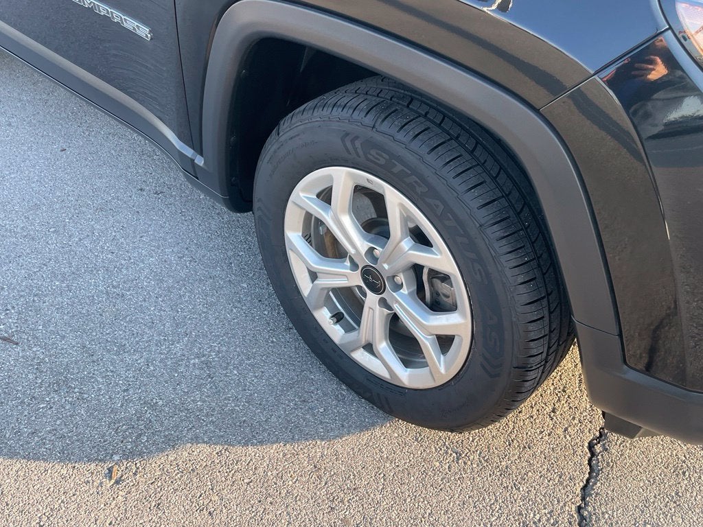 2025 Jeep Compass Sport - APPLE CARPLAY / PUSH BUTTON START