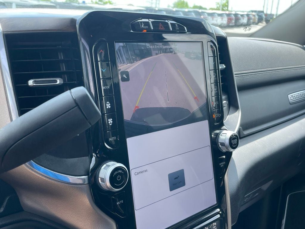 2024 RAM 2500 Laramie - REMOTE TAILGATE RELEASE / BLIND SPOT MONITOR