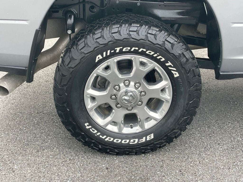 2024 RAM 2500 Laramie - REMOTE TAILGATE RELEASE / BLIND SPOT MONITOR