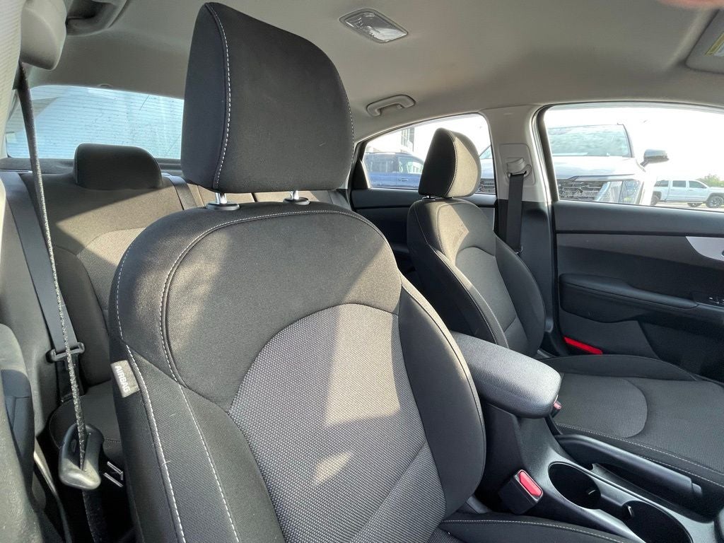 2024 Kia Forte LXS - KIA CERTIFIED / BLIND SPOT ASSIST