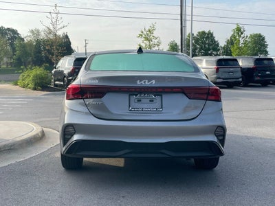 2024 Kia Forte LXS - KIA CERTIFIED / BLIND SPOT ASSIST