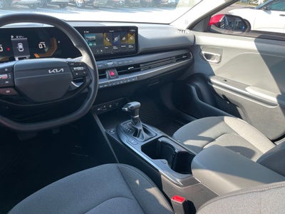 2025 Kia K4 LXS - KIA CERTIFIED / BLIND SPOT ASSIST