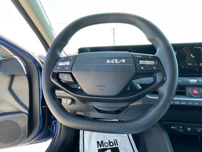 2025 Kia K4 LXS - KIA CERTIFIED / ONE OWNER