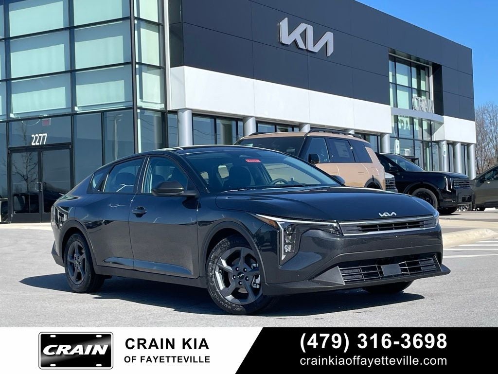 2026 Kia K4 LXS