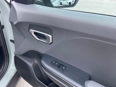 2025 Kia K4 LXS - KIA CERTIFIED / 39 MPG HWY