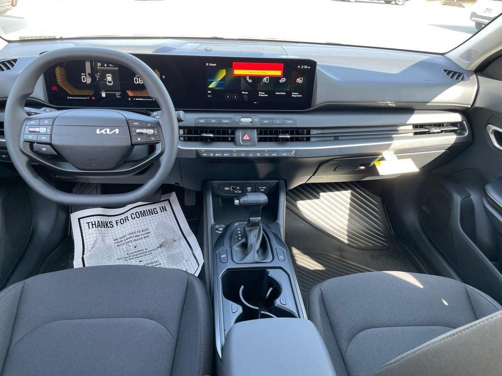 2026 Kia K4 LXS