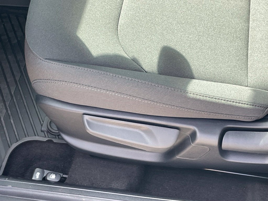 2027 Kia K4 LX