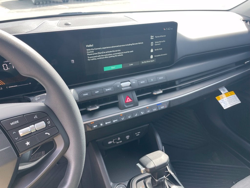 2027 Kia K4 LX