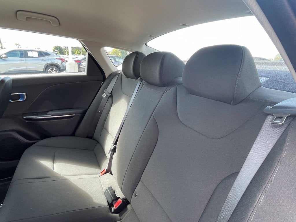 2027 Kia K4 LX