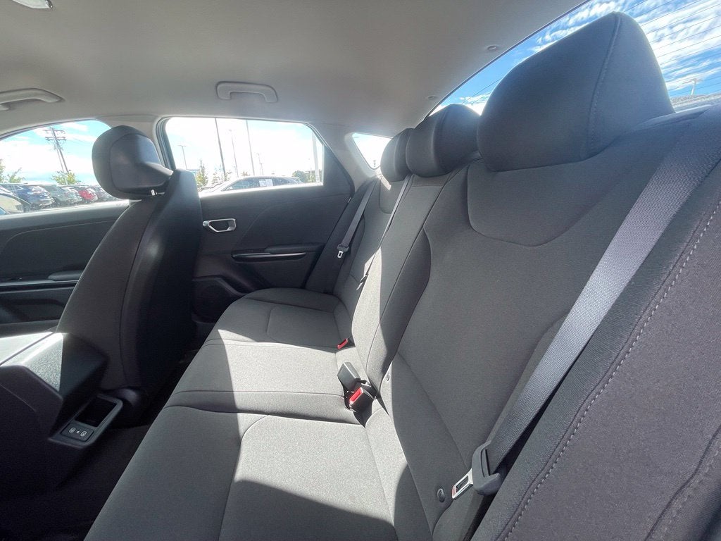 2027 Kia K4 LX