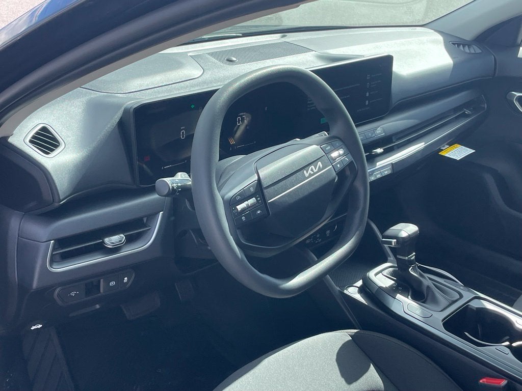2027 Kia K4 LX
