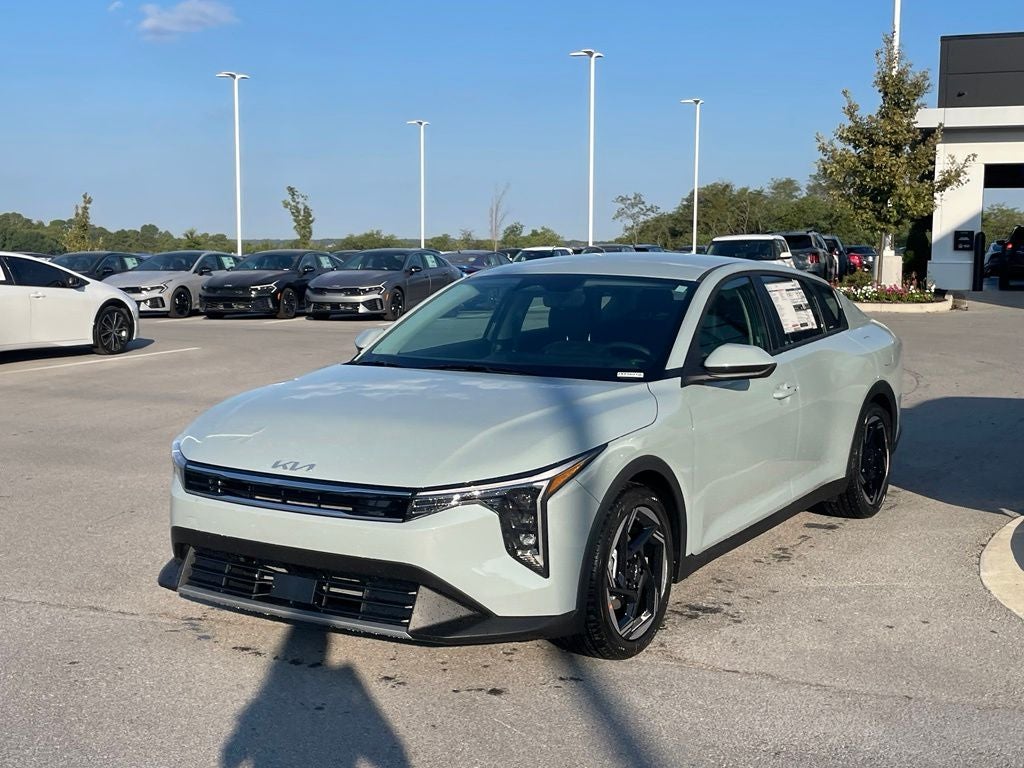 2026 Kia K4 EX