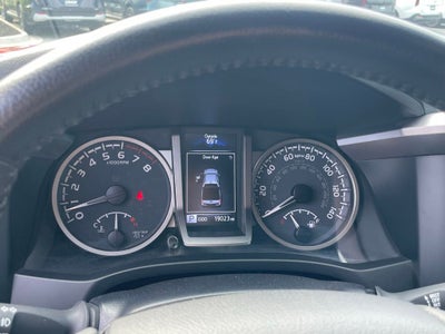 2023 Toyota Tacoma SR5 V6 - APPLE CARPLAY / LANE KEEP ASSIST