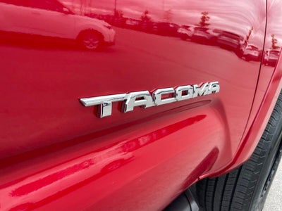 2023 Toyota Tacoma SR5 V6 - APPLE CARPLAY / LANE KEEP ASSIST