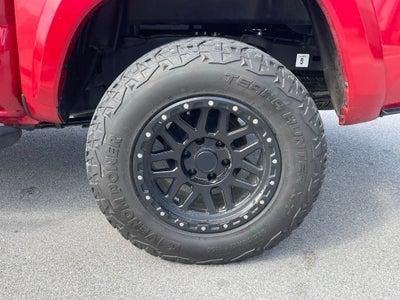 2023 Toyota Tacoma SR5 V6 - APPLE CARPLAY / LANE KEEP ASSIST