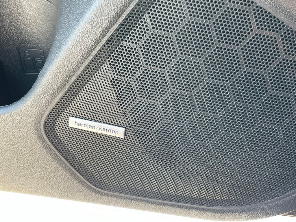 2017 Subaru Outback 2.5i Touring - MEMORY SEATS / CD PLAYER