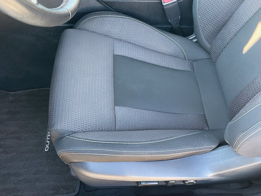2023 Subaru Outback Premium - BLIND SPOT DETECTION / PUSH BUTTON START