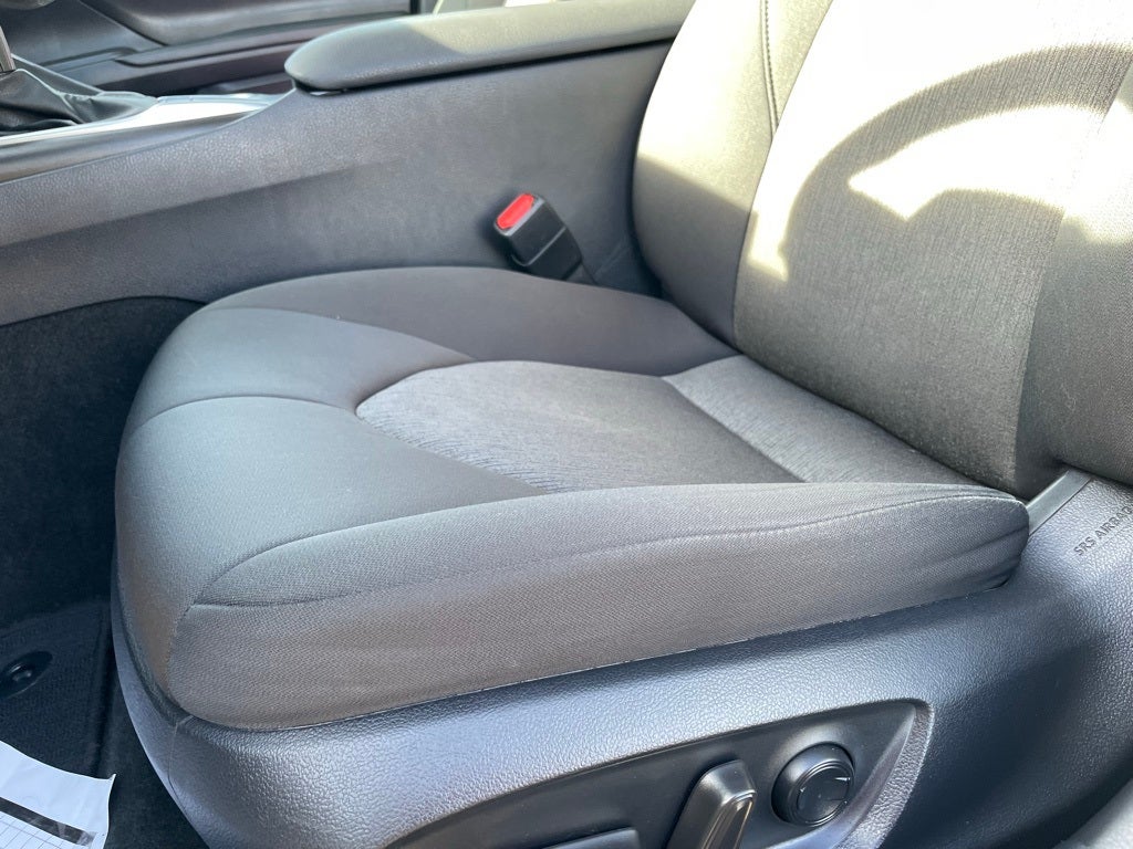 2023 Toyota Camry LE FWD - PRE-COLLISION SYSTEM / BLIND SPOT MONITOR