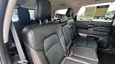 2024 Nissan Pathfinder SL - POWER LIFTGATE / WIRELSS CHARGER