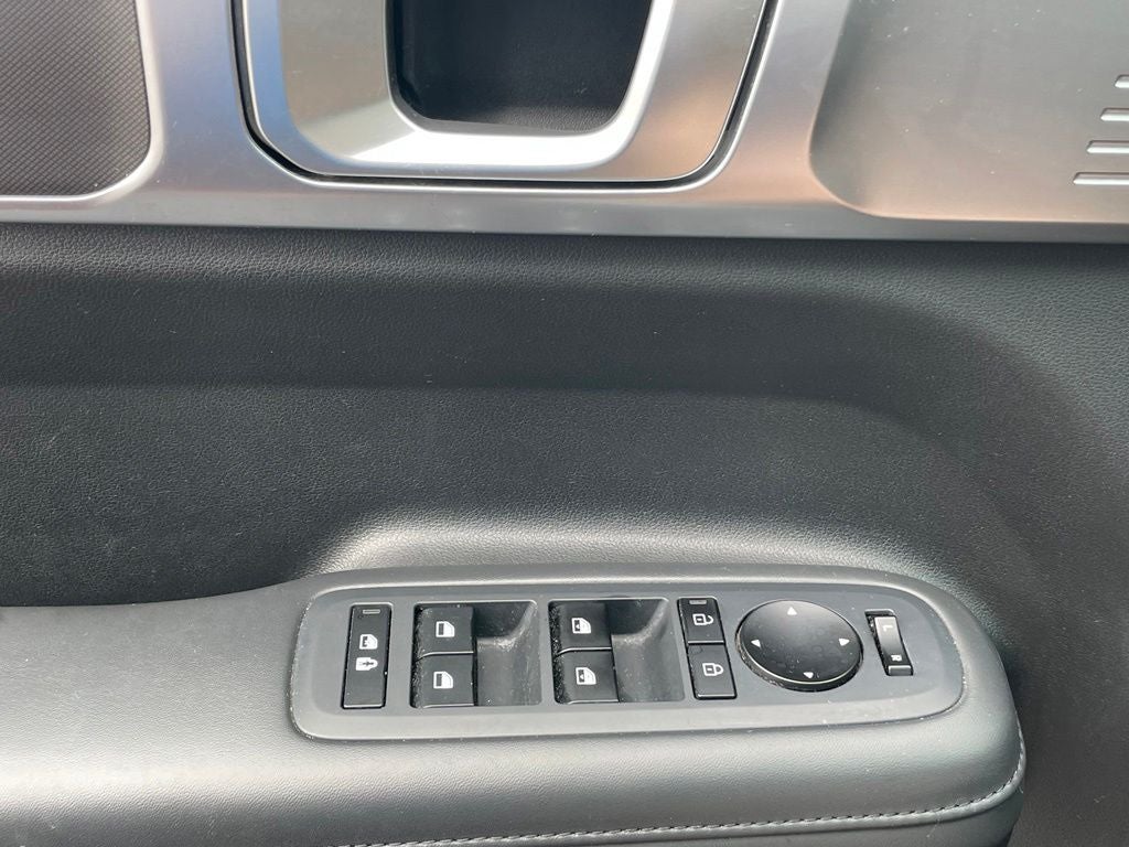 2025 Hyundai Santa Fe SEL - APPLE CARPLAY / POWER LIFTGATE