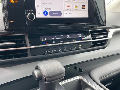 2025 Toyota Sienna LE 8 Passenger - 36 MPG / WIRELESS CARPLAY