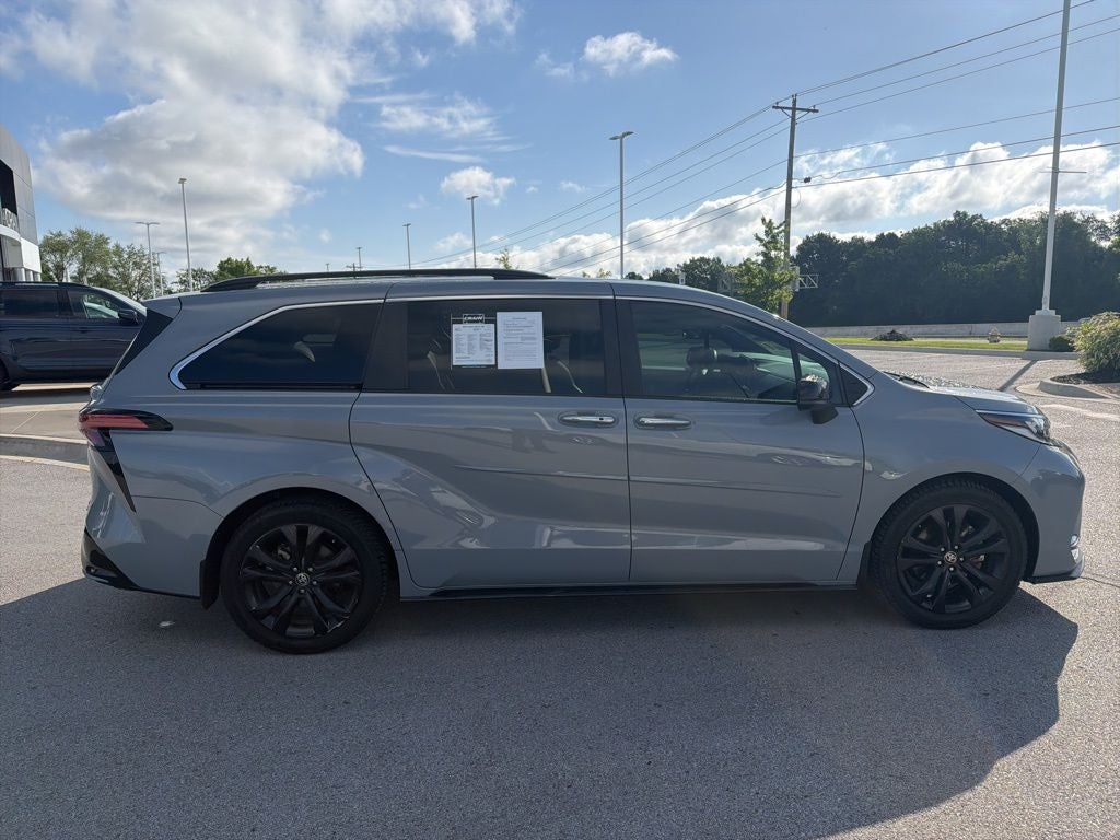2023 Toyota Sienna XSE - MOONROOF / HANDS FREE SLIDING DOORS