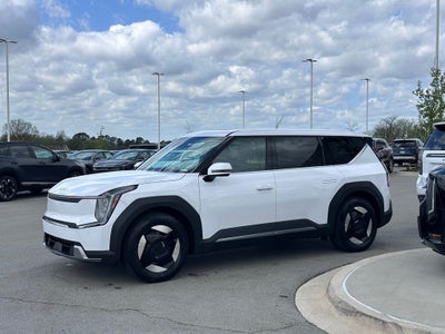 2026 Kia EV9 Light Long Range