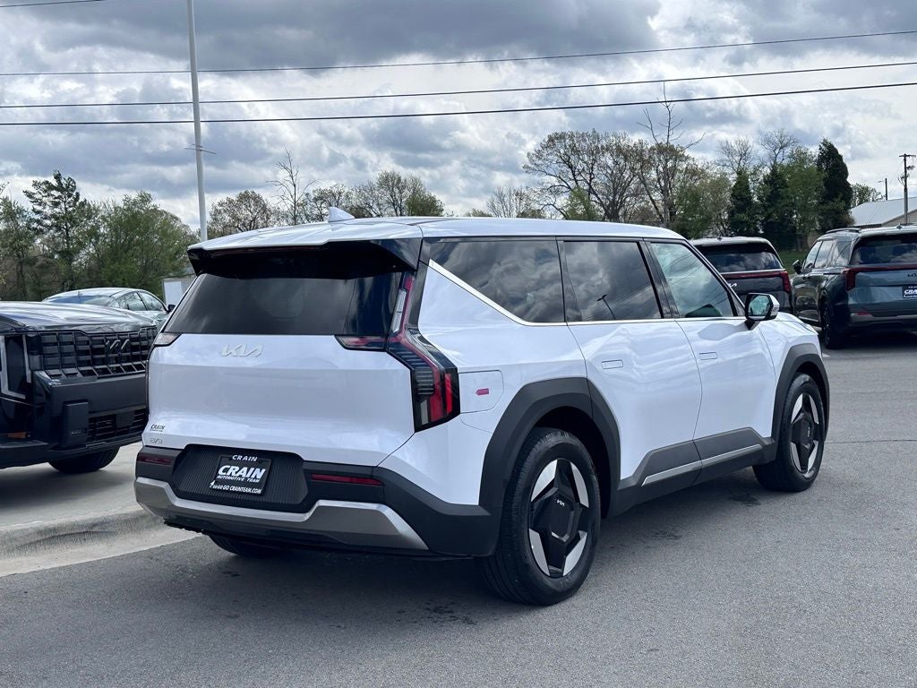 2026 Kia EV9 Light Long Range