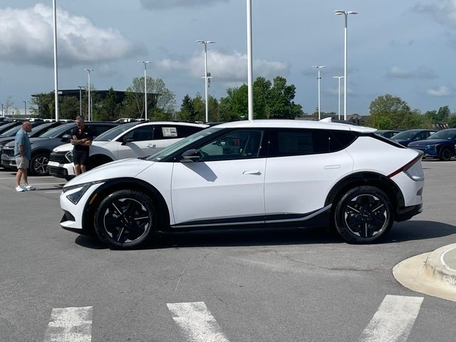 2025 Kia EV6 Wind