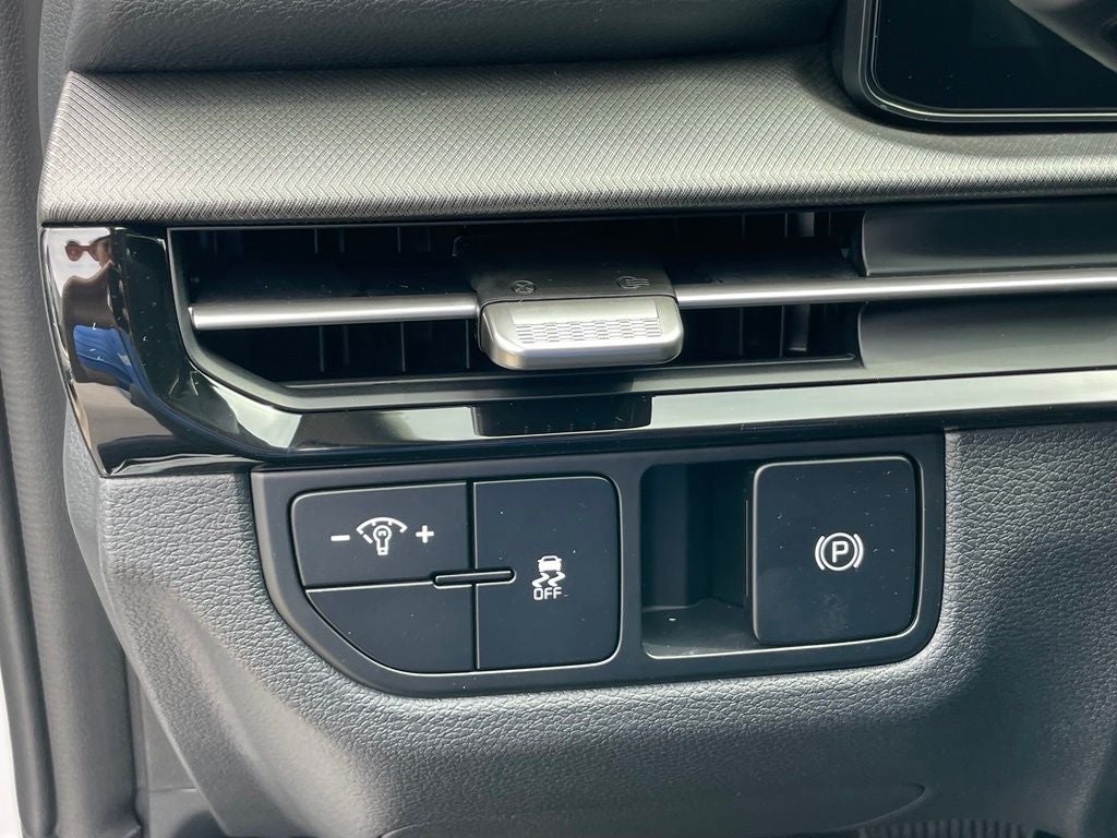 2027 Kia Sportage LX