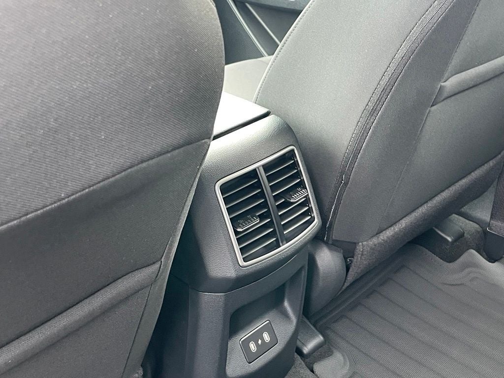 2027 Kia Sportage LX