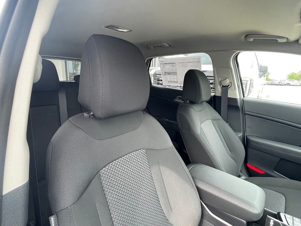 2027 Kia Sportage LX